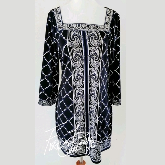 White House Black Market Tops - WHITE HOUSE BLACK MARKET MINI DRESS SZ S